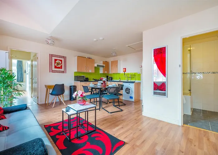 Cozy Luxe Haven: Free Parking & Fast Wifi Leeds (West Yorkshire)